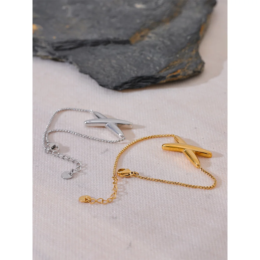 Enkelt och stilrent x format guld & Silver armband för sommaren och vardag och fest tillfällen | För damer