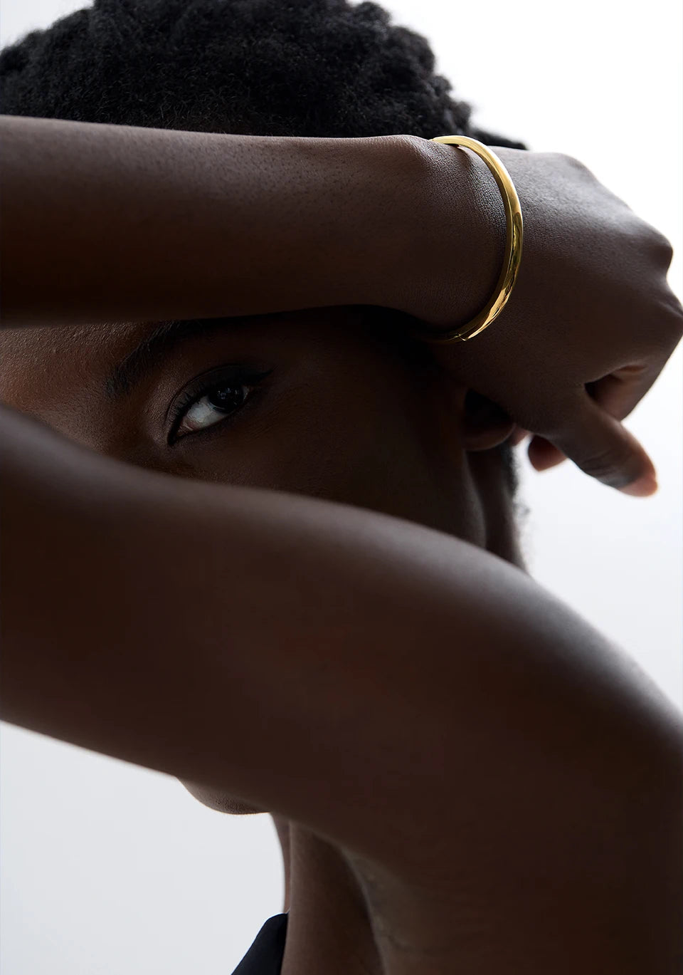 Enkelt & Stilrent justerbart  guld Armband med slät yta på 18k guld platering Perfekt för vardag och fest smycke | För damer