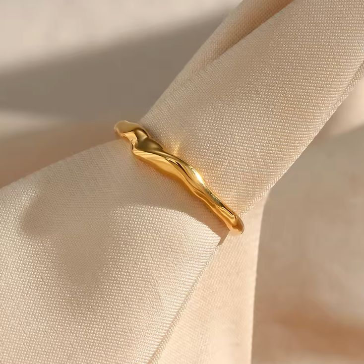 Guld ring | Stilren & tidlös guld ring | Alice - Lais